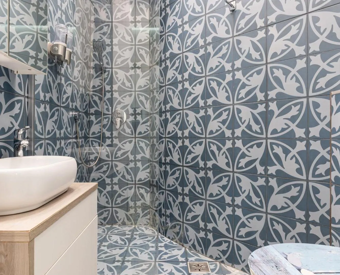 Sea Holly Apartment - With Perfect Location 2 Separate Bdrms Budapešť
